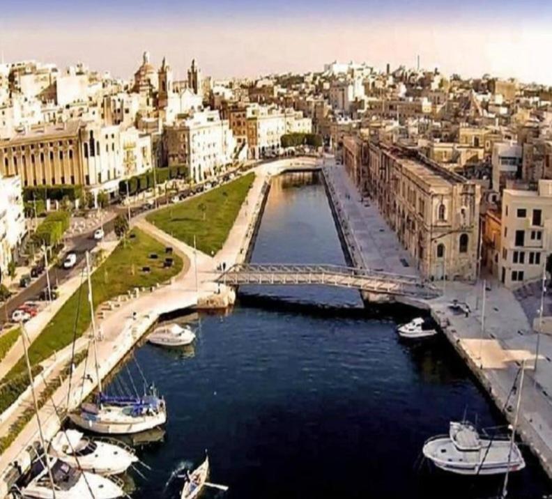 Charming Town House In Cospicua, Valperga Rooms Ngoại thất bức ảnh
